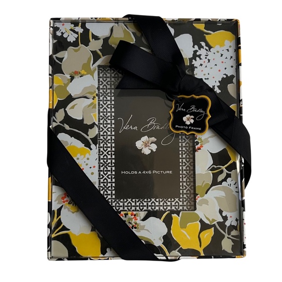 Vera Bradley Dogwood Picture Frame for 4x6 Picture NIB with Ribbon - Picture 1 of 7